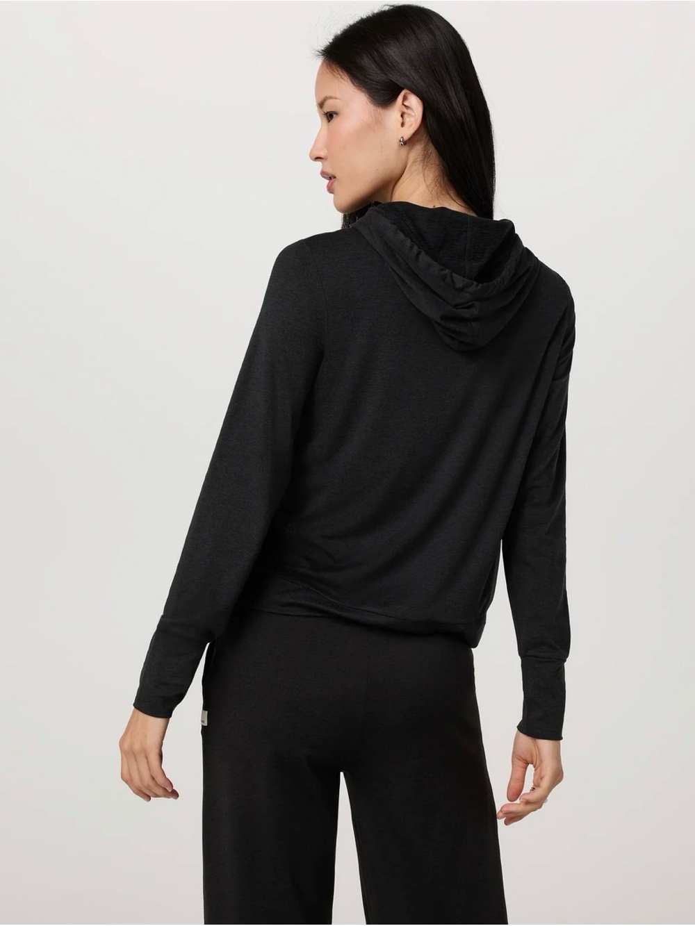 Vuori Halo Essential Hoodie - Picture 2 of 4